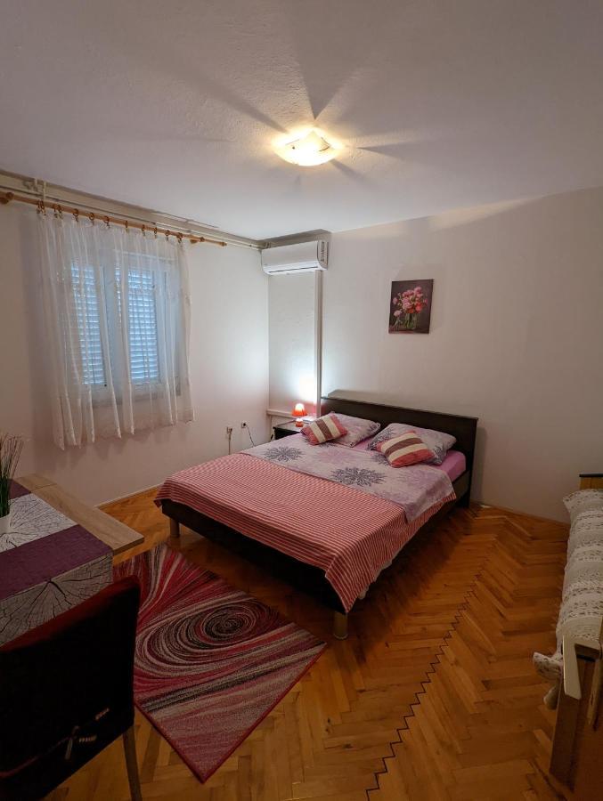 Apartment Bracic Vodice Bagian luar foto