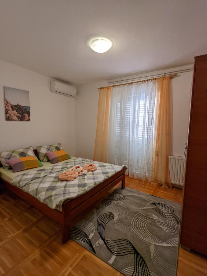Apartment Bracic Vodice Bagian luar foto