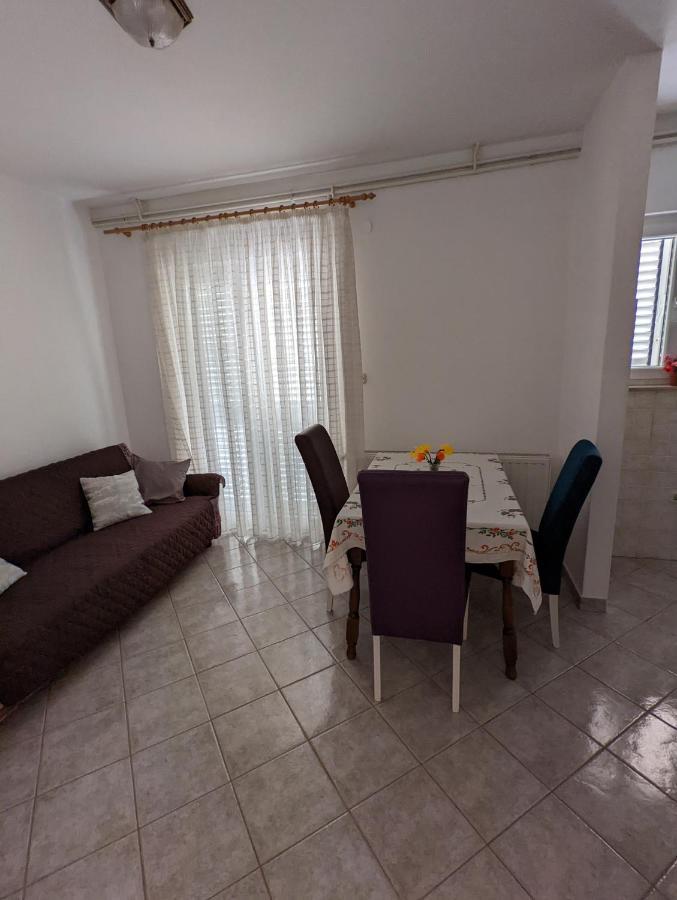 Apartment Bracic Vodice Bagian luar foto