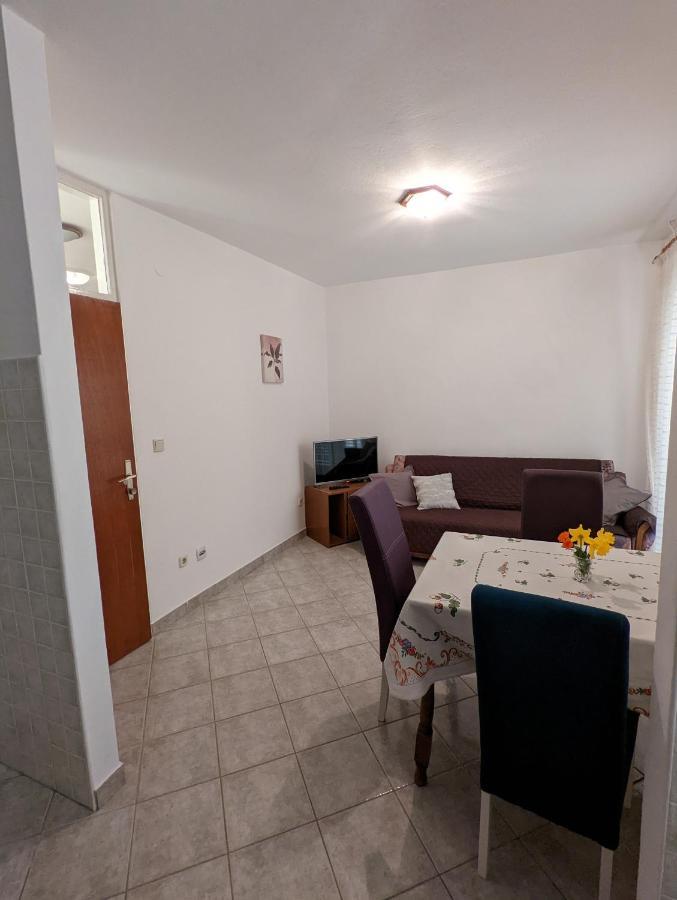 Apartment Bracic Vodice Bagian luar foto