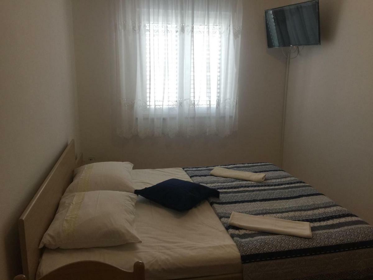 Apartment Bracic Vodice Bagian luar foto